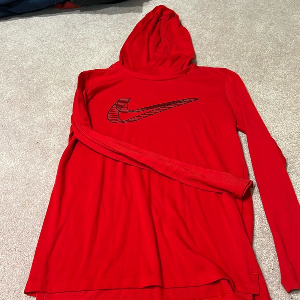 Boys Nike long sleeved hooded Tshirt